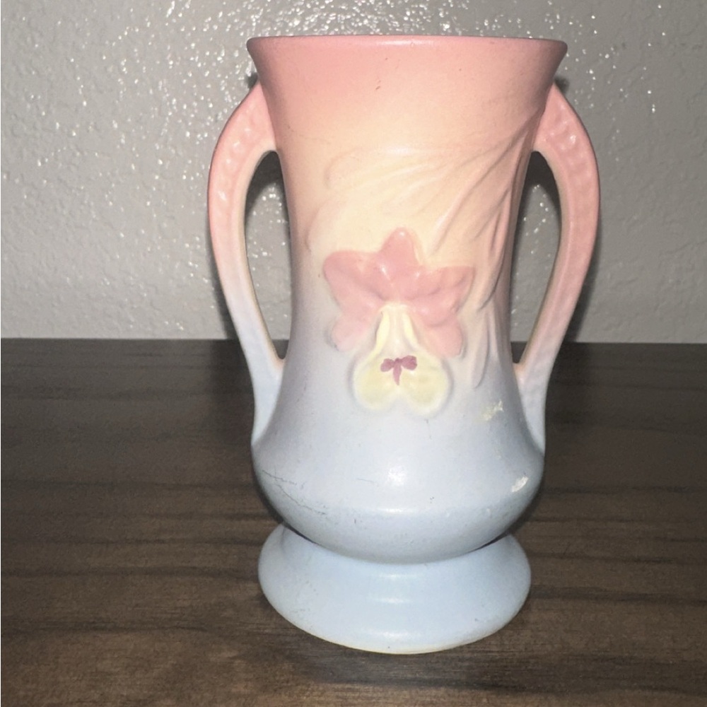 Vintage Hull Pottery Wildflower Vase Pink Blue Pastel Double Handle USA 306 - Picture 3 of 4